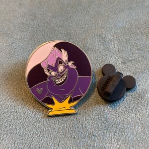 Ursula crystal ball Disney pin, hidden mickey